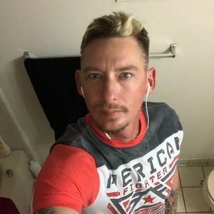 Meet your Posher, Joshua